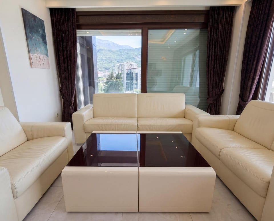 Sea pearl Seaside Bliss Becici Apartment in Budva Municipality