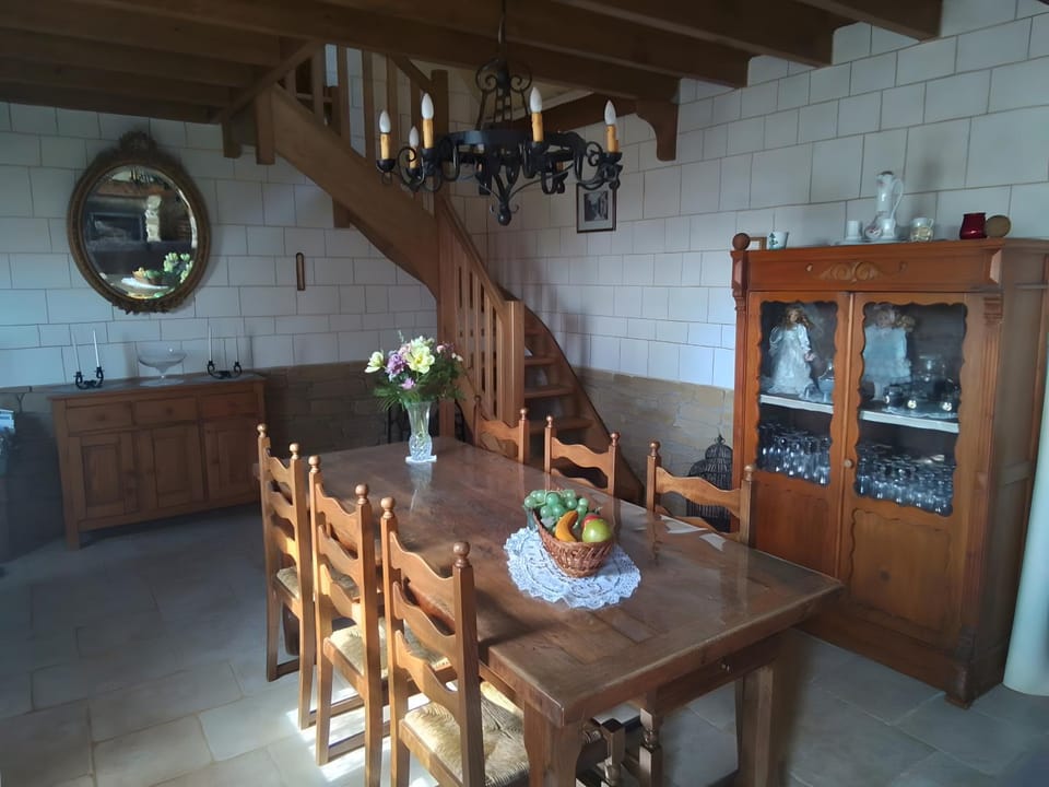 Property building, Living room
