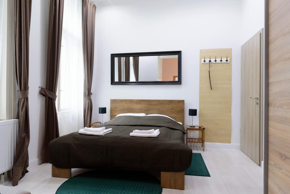 Bed, Day