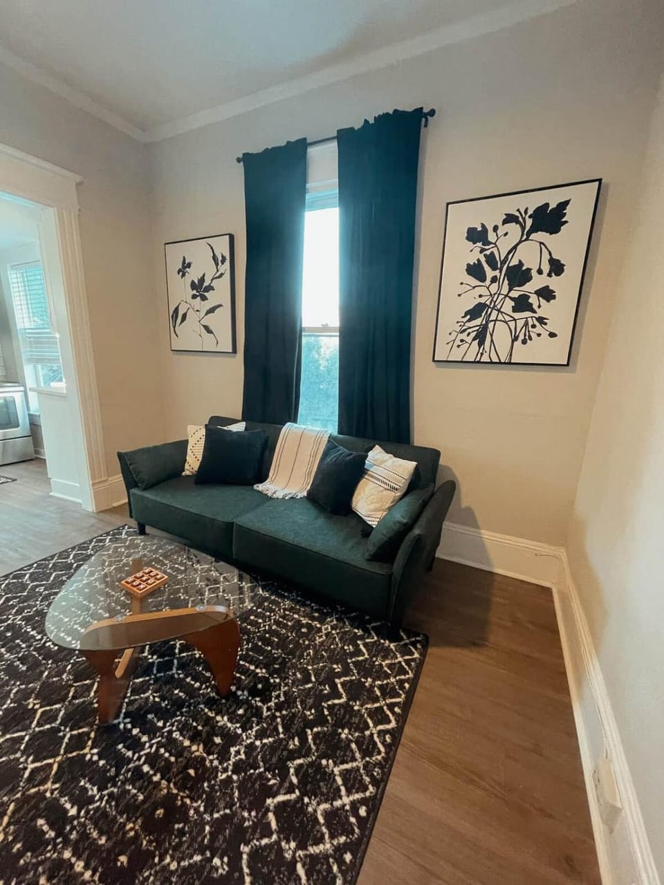 Living room, Seating area