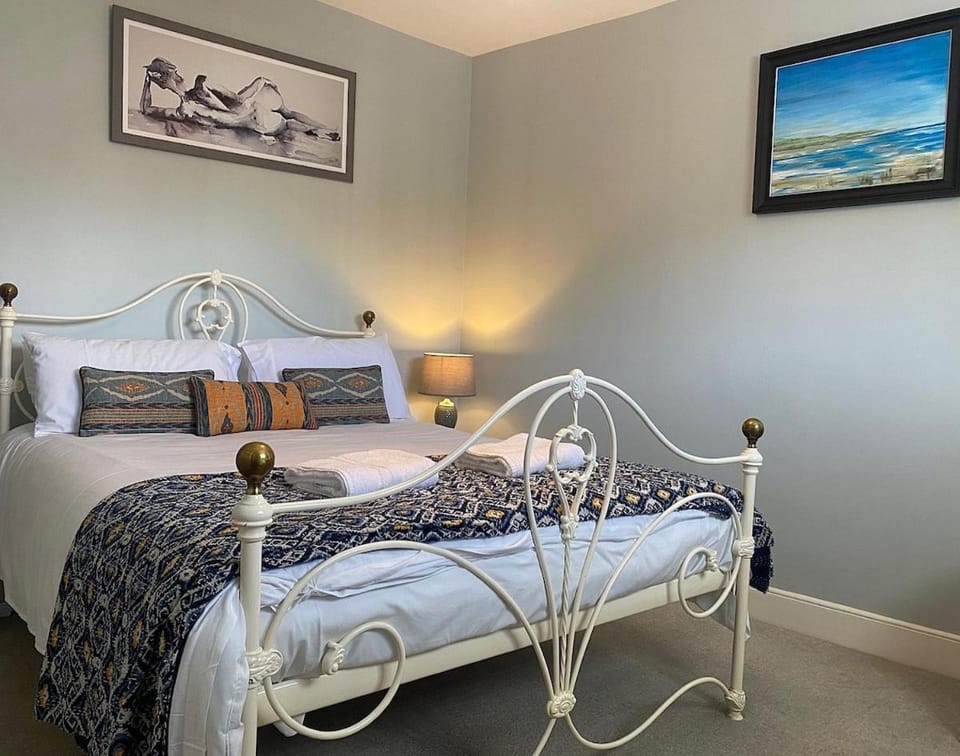 Park Cottage, Views of Manor Gardens Apartment in Exmouth
