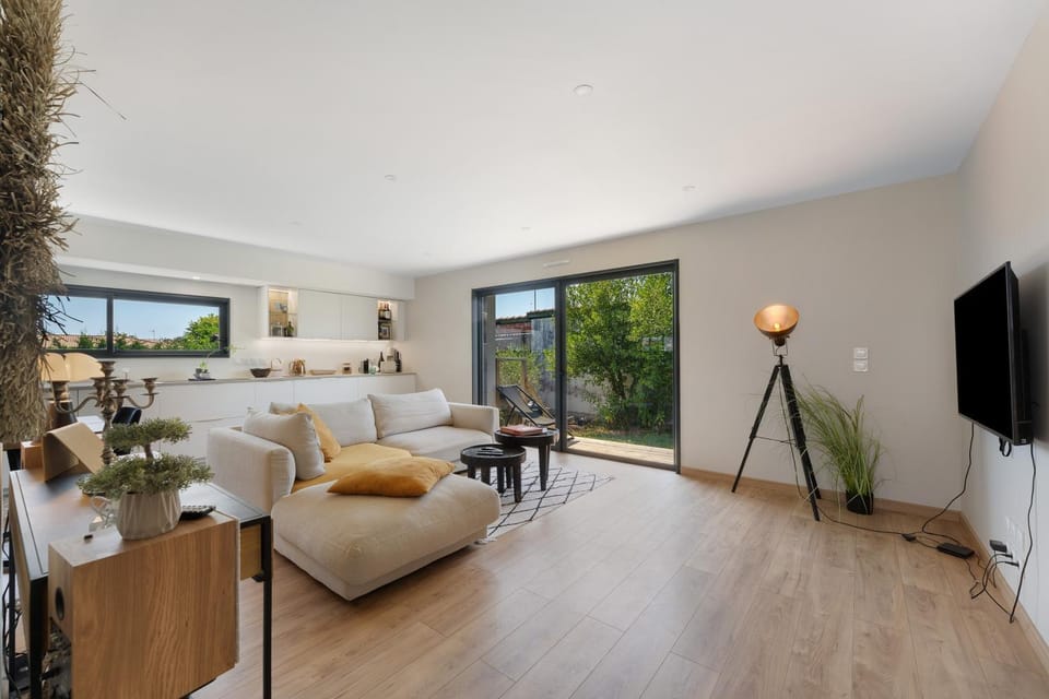 Property building, Living room