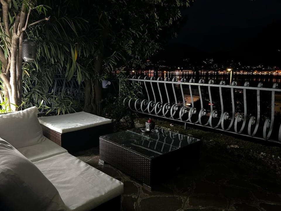 House with beach and lake view Apartment in Salo