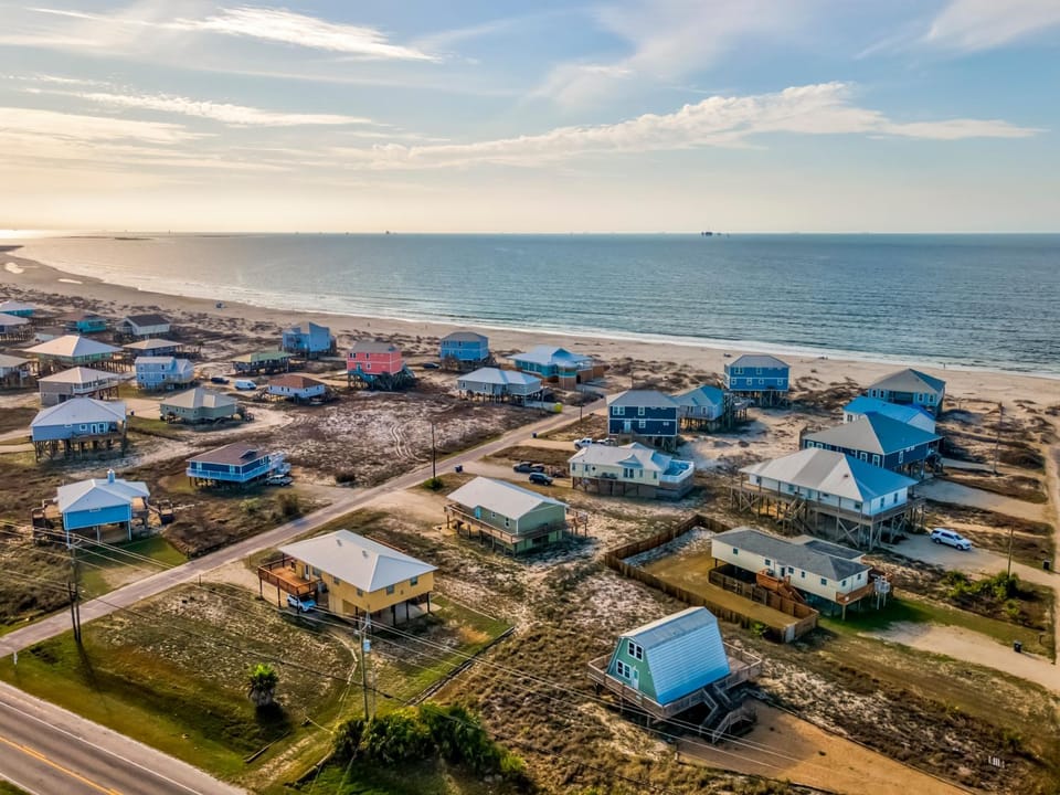 Property building, Day, Bird's eye view, Beach, Sea view