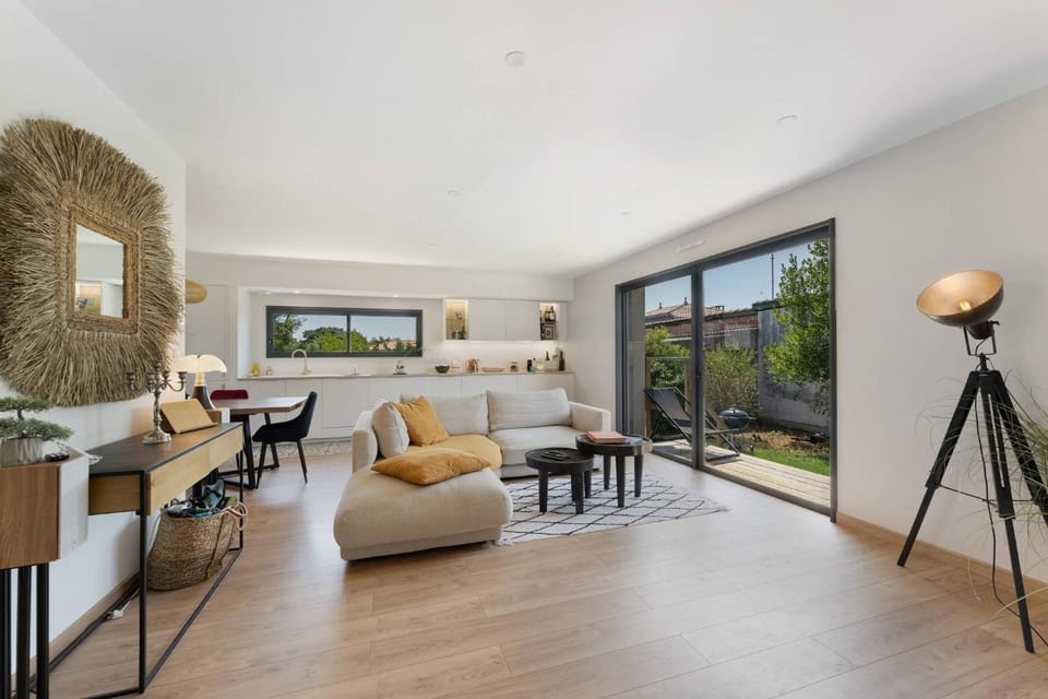 Property building, Living room