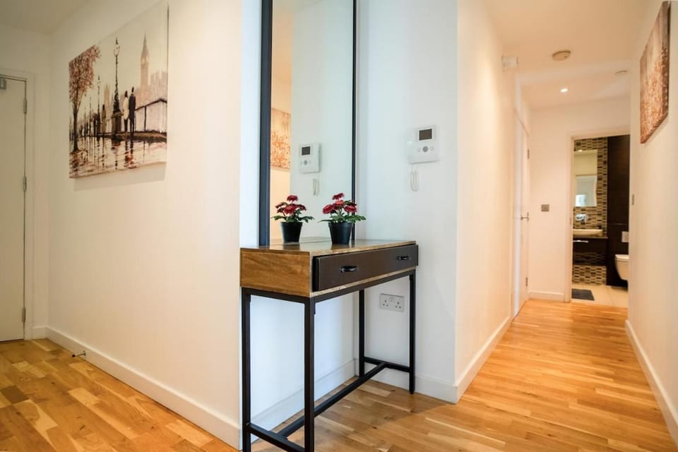 Elegant Westminster 2BR Apartment Near Big Ben Apartment in City of Westminster