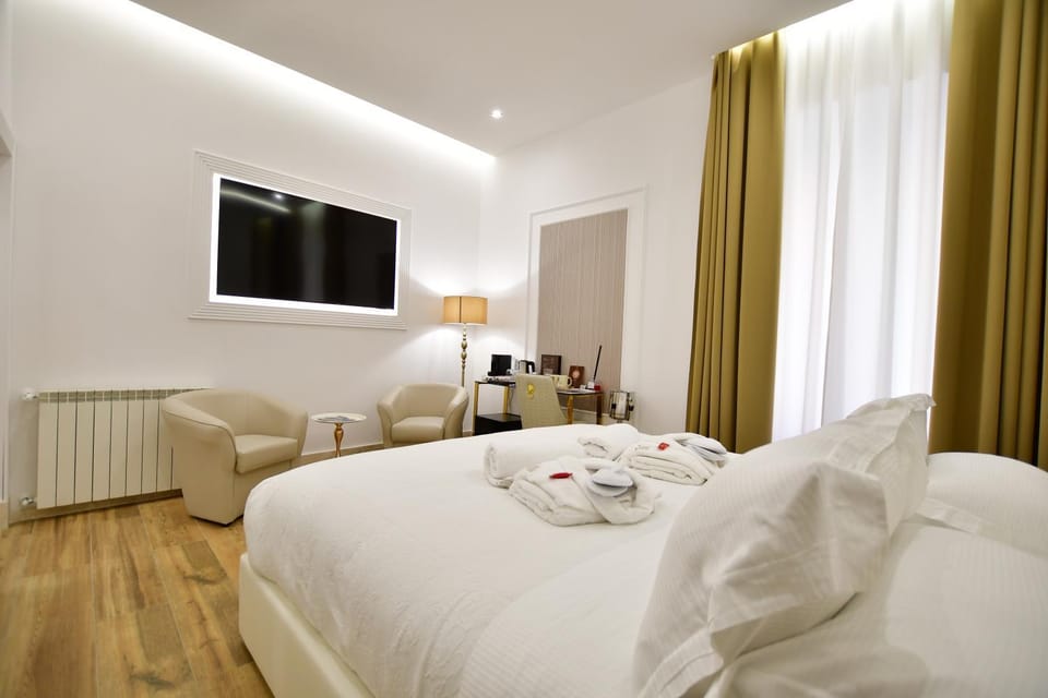 Bed, TV and multimedia, Photo of the whole room, Seating area, Bedroom, internet, towels