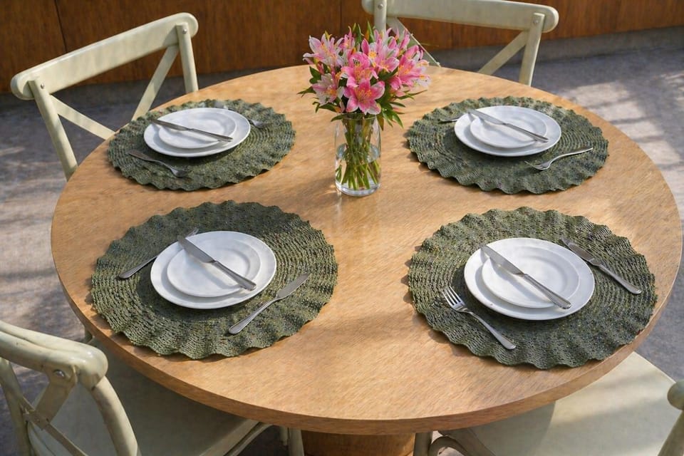 Restaurant/places to eat, Dining area