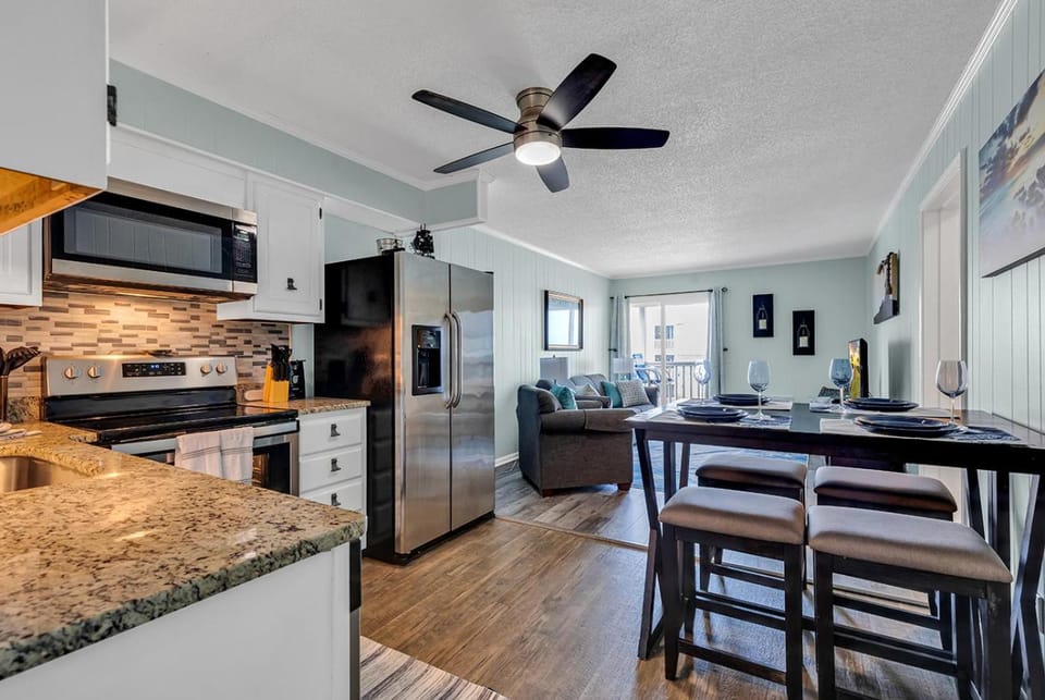 Pirates Paradise - Oceanview 2BR Condo in Arcadian Shores Apartment in South Carolina