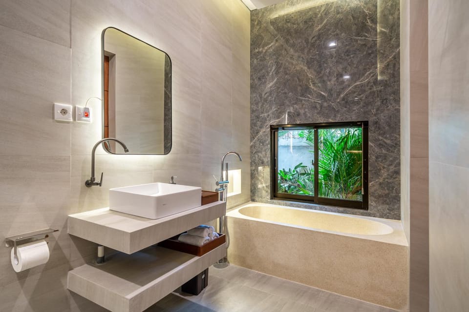 Bathroom, Bath