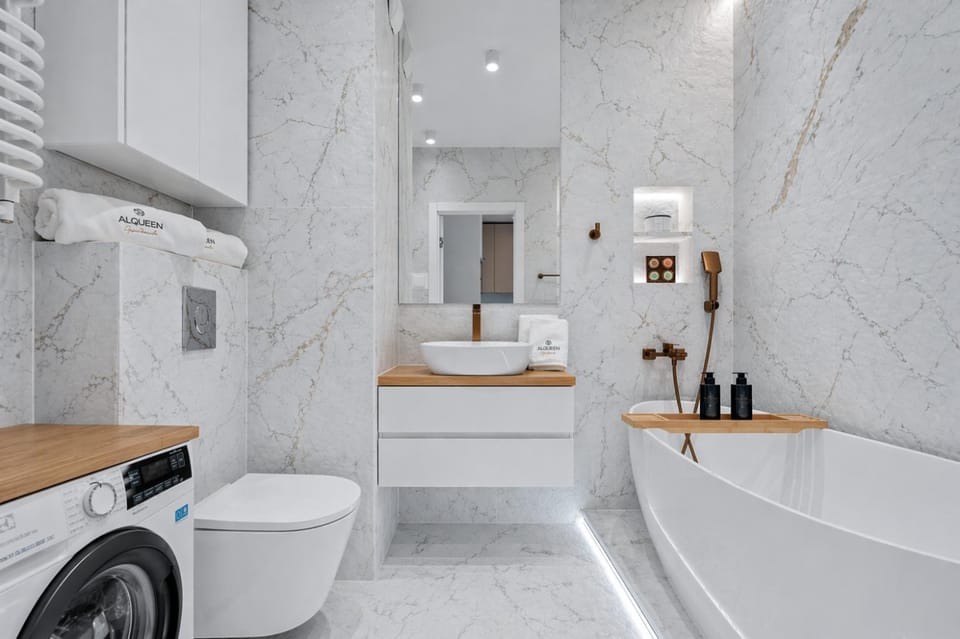 Bathroom, Bath, towels, washing machine