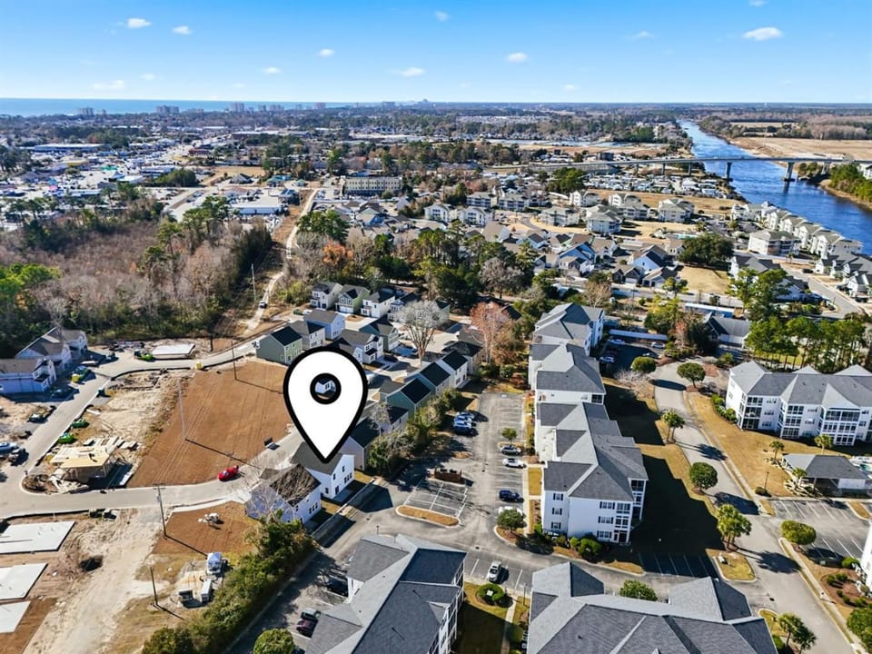 New 4BR Designer Beach Home Near Main St & Ocean Country House in North Myrtle Beach