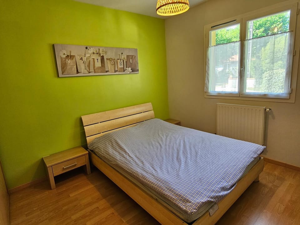 Chambre et sdb privée dans une maison Vacation rental in Nouvelle-Aquitaine