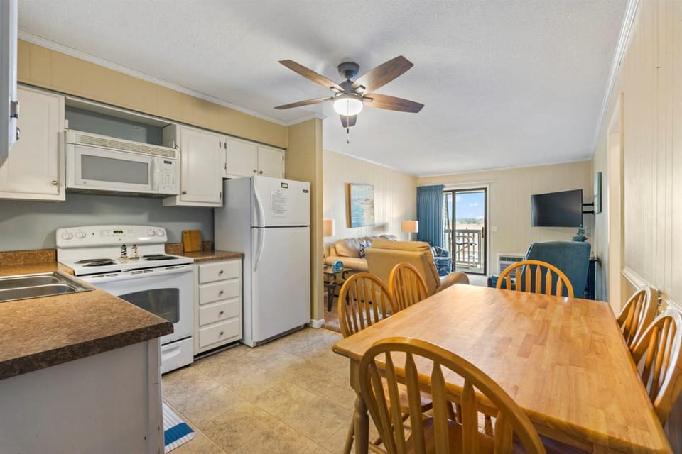 Ocean & Inlet Views Cherry Grove Condo Apartment hotel in North Myrtle Beach