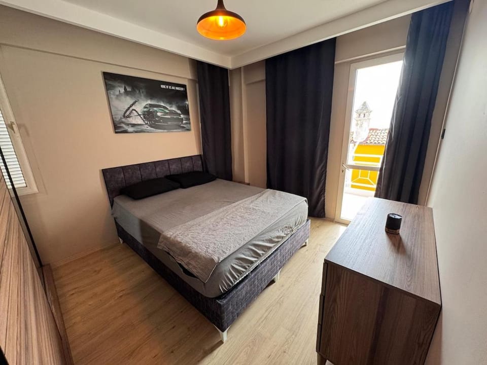 Bed, Balcony/Terrace, Photo of the whole room, Bedroom