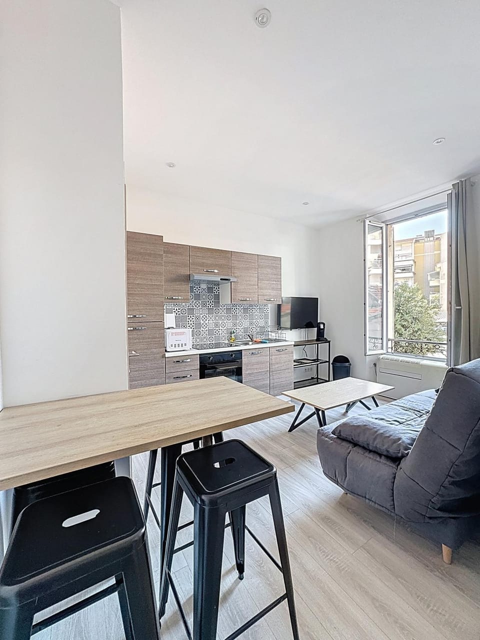 Property building, Living room