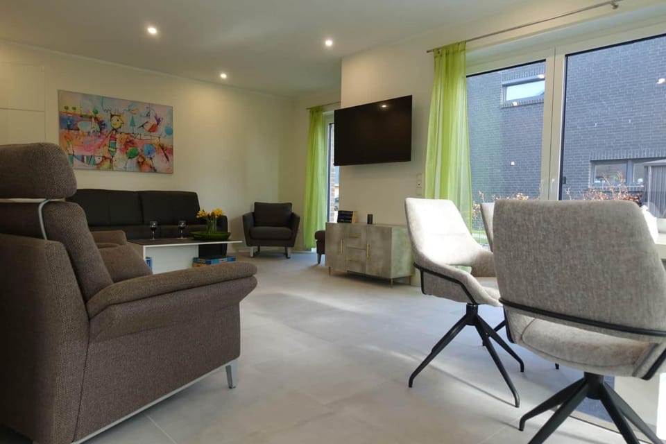 TV and multimedia, Living room