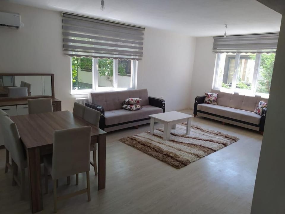 House with a detached garden and heated pool for rent Villa in Turkey