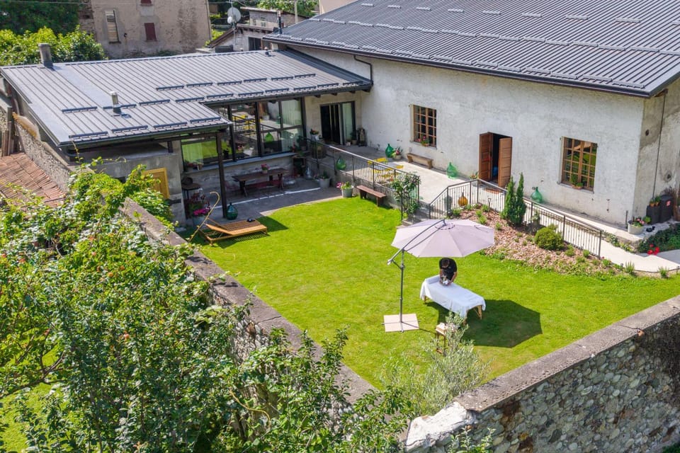 Property building, Patio, Spring, Day, Natural landscape, Garden, Garden view
