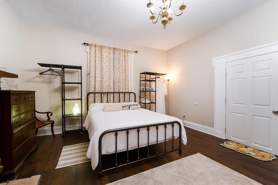 Family 4BR Retreat Near Liberty U House in Lynchburg