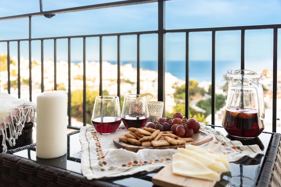 Sea Breeze Escape Nerja Apartment in Nerja