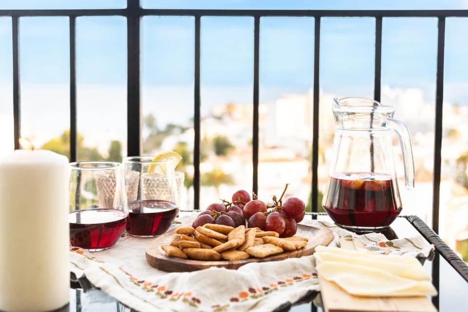 Sea Breeze Escape Nerja Apartment in Nerja