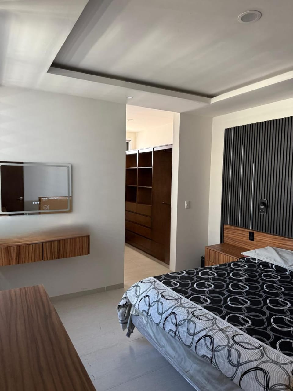 Casa moderna en Aguascalientes con AC, jardín y alberca en casa club House in State of Aguascalientes