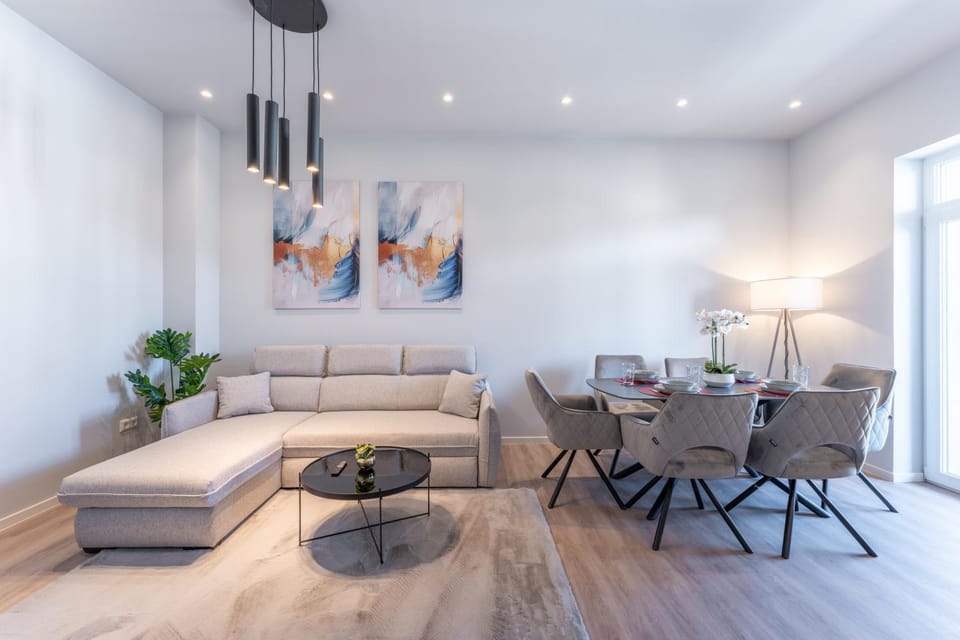 Living room, Seating area, Dining area