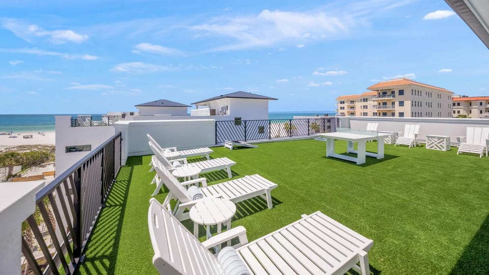 Golden Glow House in Clearwater Beach