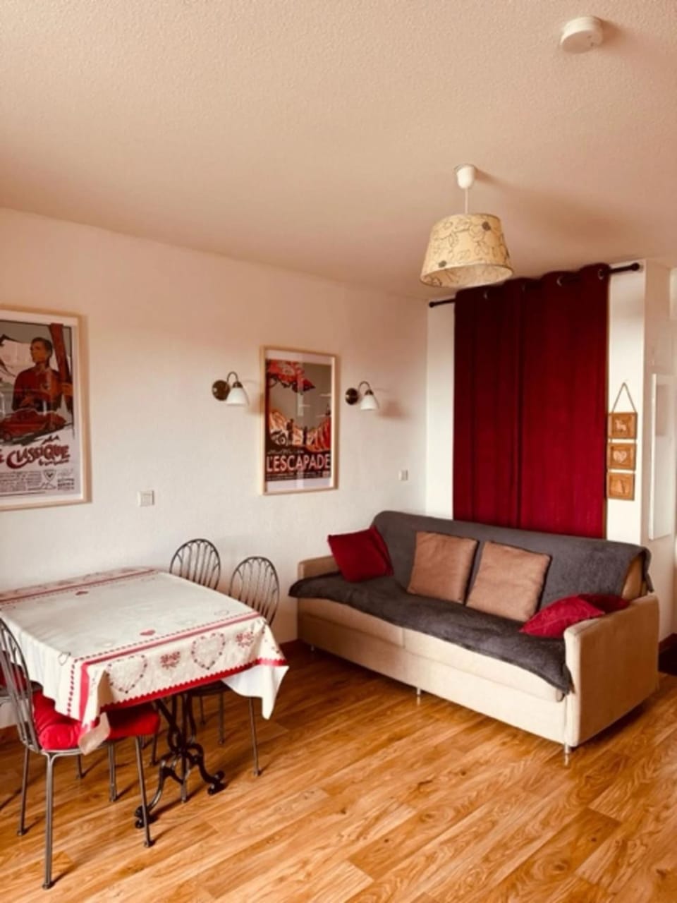 Property building, Living room