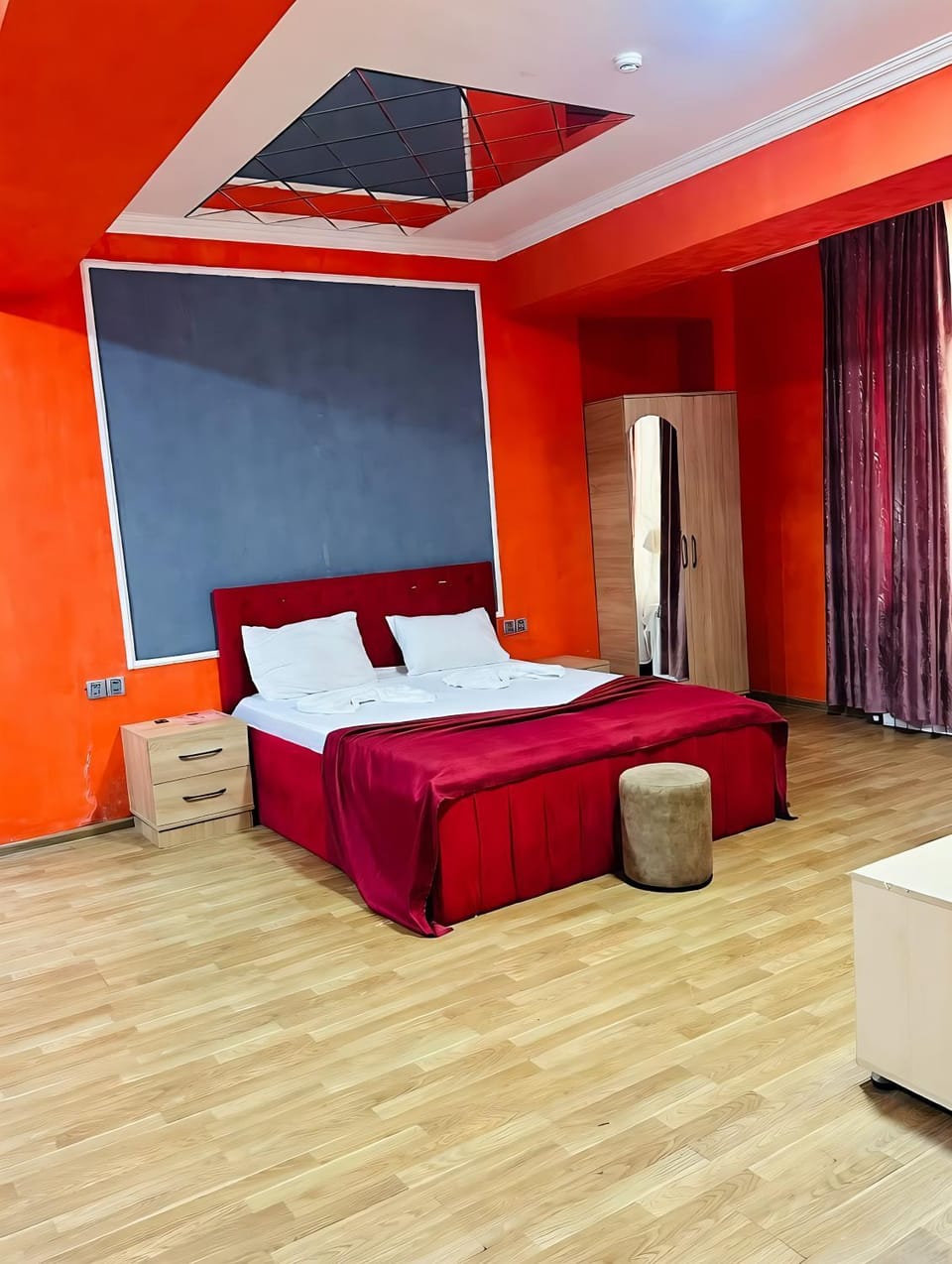 Bed, Photo of the whole room, Bedroom, wardrobe
