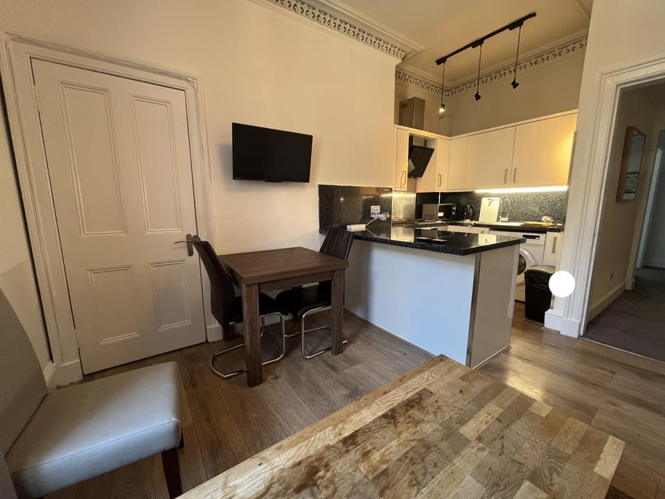 TV and multimedia, Dining area