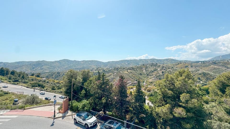 View (from property/room), Mountain view, Street view