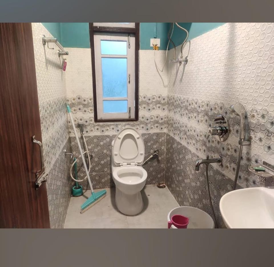 Bbich ghar Apartment in India