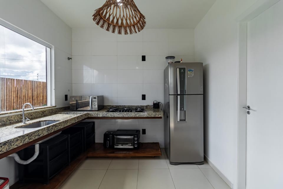 Kitchen or kitchenette, oven, pet friendly, stove