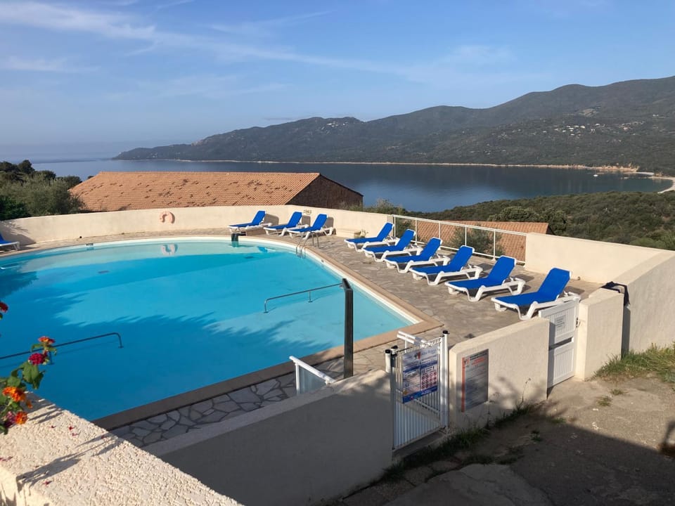Mini-Villa with sea and mountain view, terrace, pool House in Coti-Chiavari
