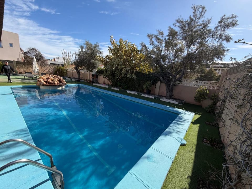 Swimming pool