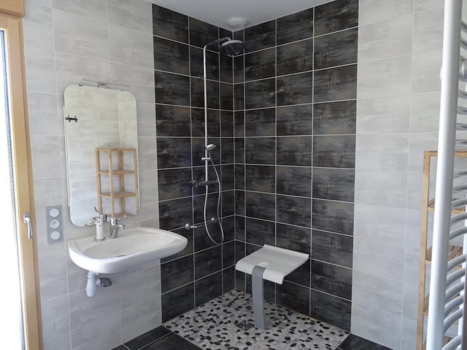 Bathroom, Living room