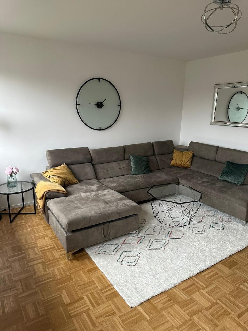 2 Private Apartments - 8 Guests - Air Conditioning - Parking Apartment in Illkirch-Graffenstaden