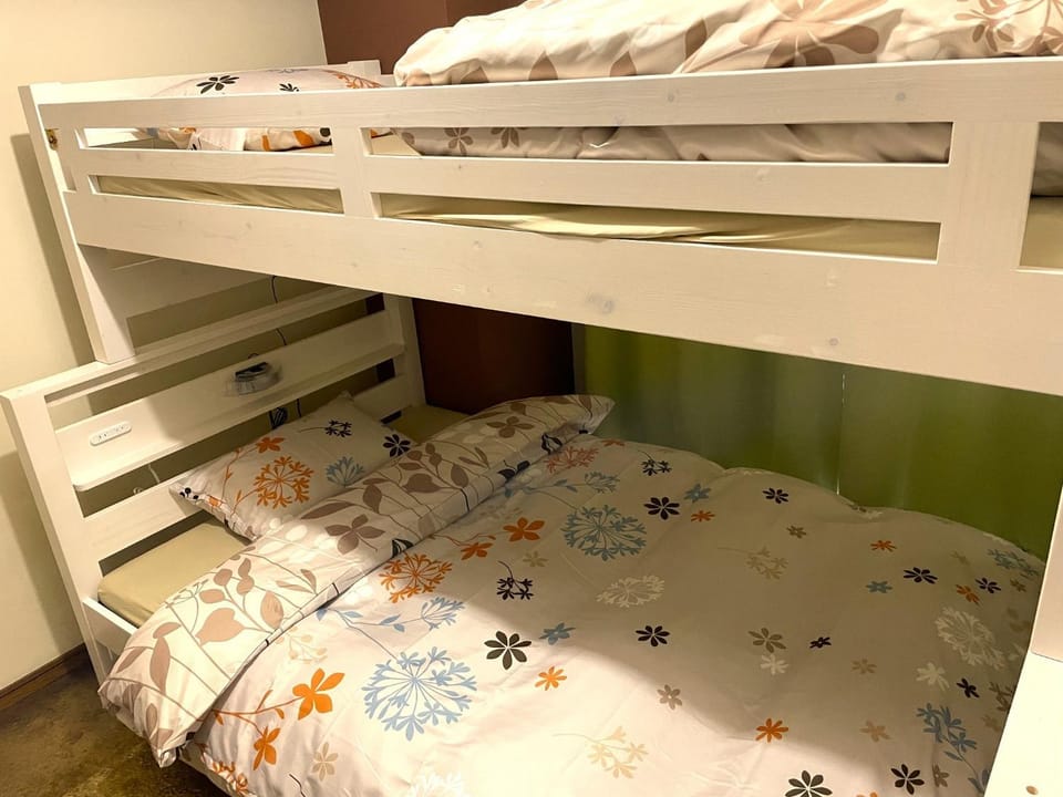 Form Miyazaki Station South Route 305 - Vacation STAY 22049 Bed and Breakfast in Japan