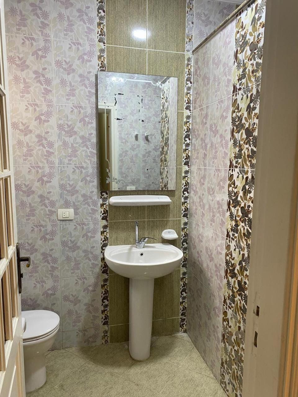 شقة بكومباوند رياض العمار امام كارفور سيتي لايت Apartment in Alexandria