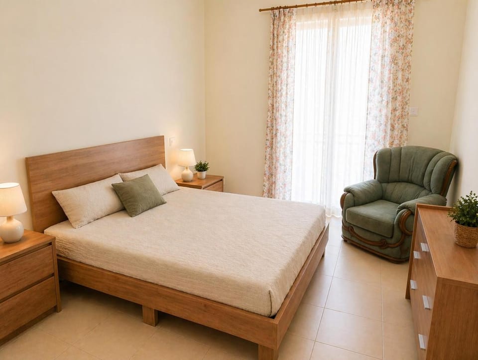 Modern 2 Bedroom Apartment with Balcony Near the Sea Apartment in Saint Paul's Bay