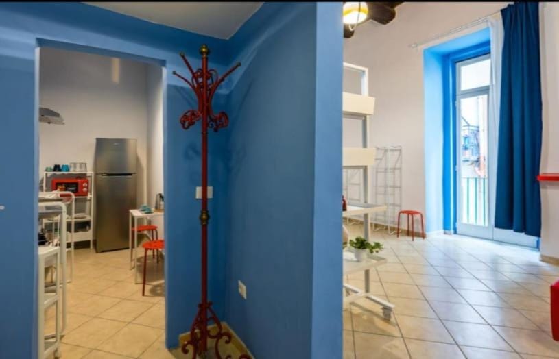 Kitchen or kitchenette, oven