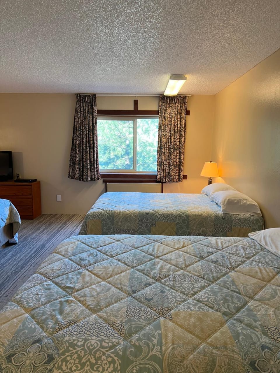 Prospector Inn Hotel in Franklin D Roosevelt Lake