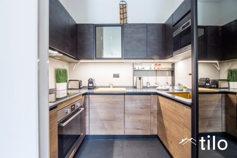 Coffee/tea facilities, Kitchen or kitchenette, Text overlay, dishwasher, minibar, pet friendly, stove, toaster