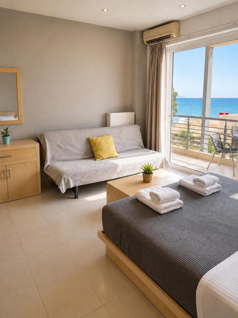 Kleanthi Seaside Apartment Apartment in Chania