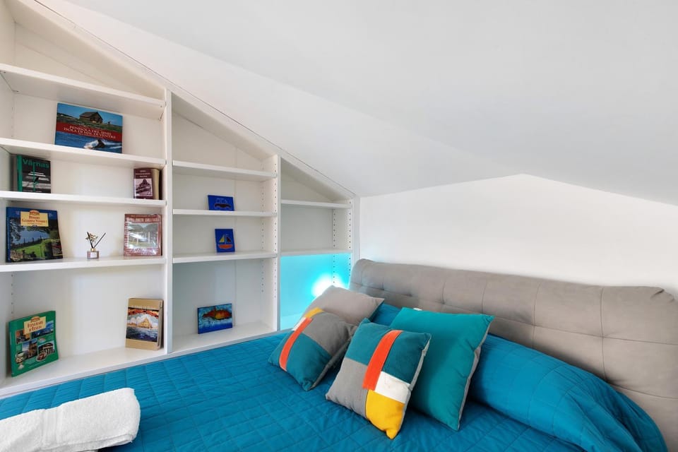 Property building, Living room, Bedroom