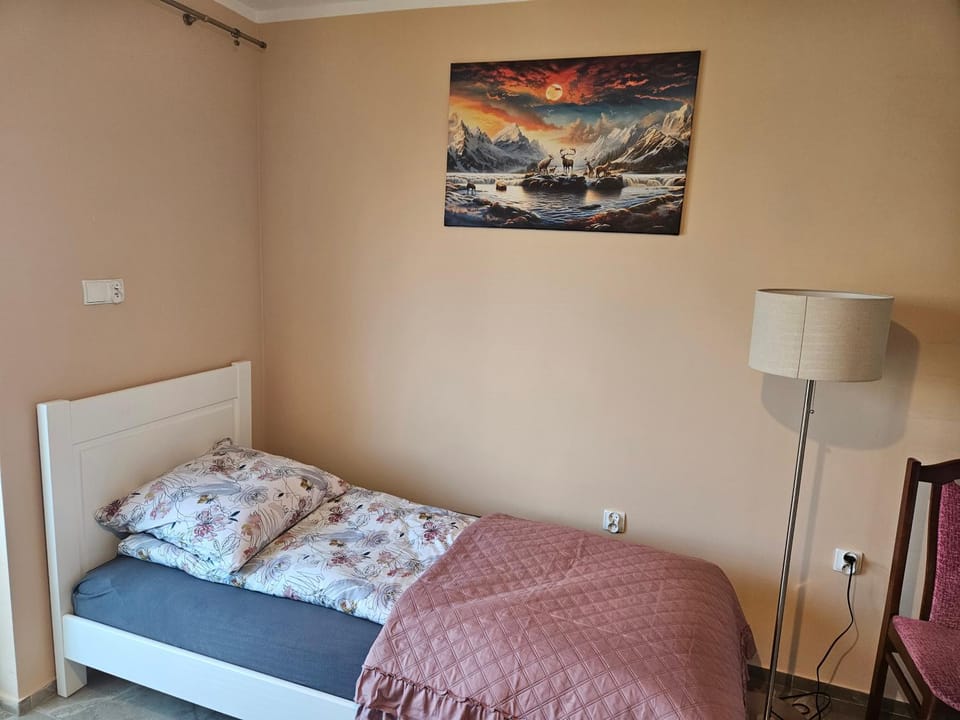 DAR-KAJ MIESZKANIE KARAŚ nr 7 Villa in Greater Poland Voivodeship