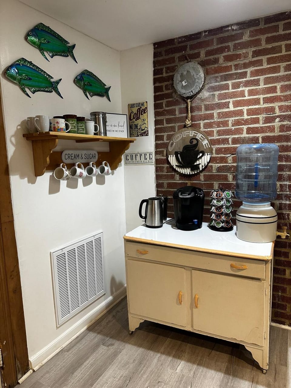 Waterfront Cottage, Fiery Sunsets Vacation rental in Lake Wylie
