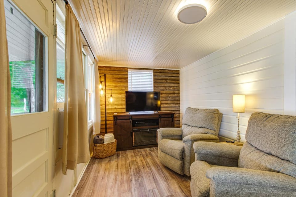 Lakefront Ozarks Home w/ Private Dock & Patio! House in Lake of the Ozarks
